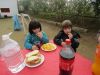 Foto relacionada con: Alumnos, maestros y padres celebran la comida de Navidad en el Colegio